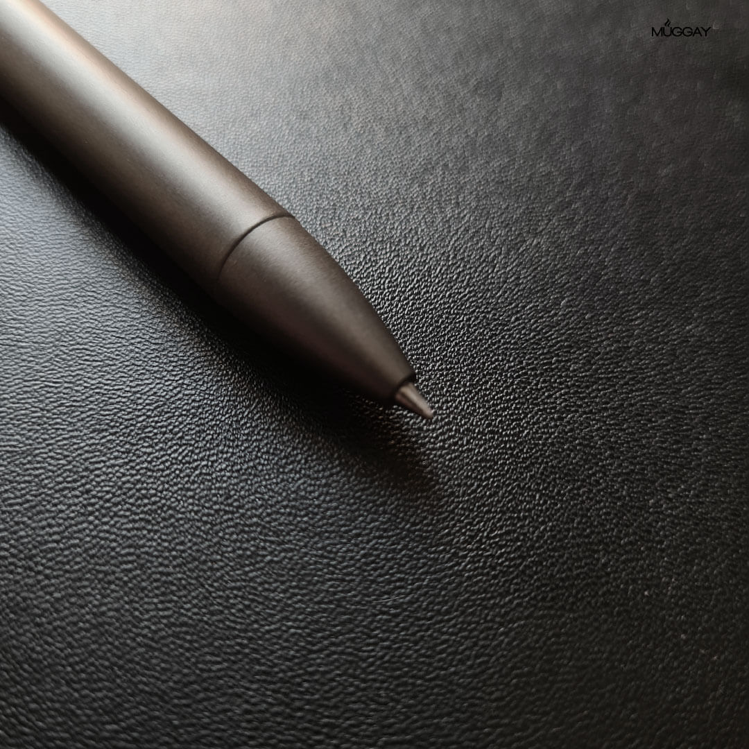 Customizable Journal with Pen Customizable Journal with Pen