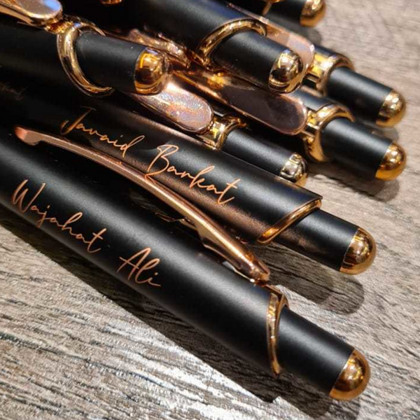 Messy Gold Pen - add your name / Nikkah date
